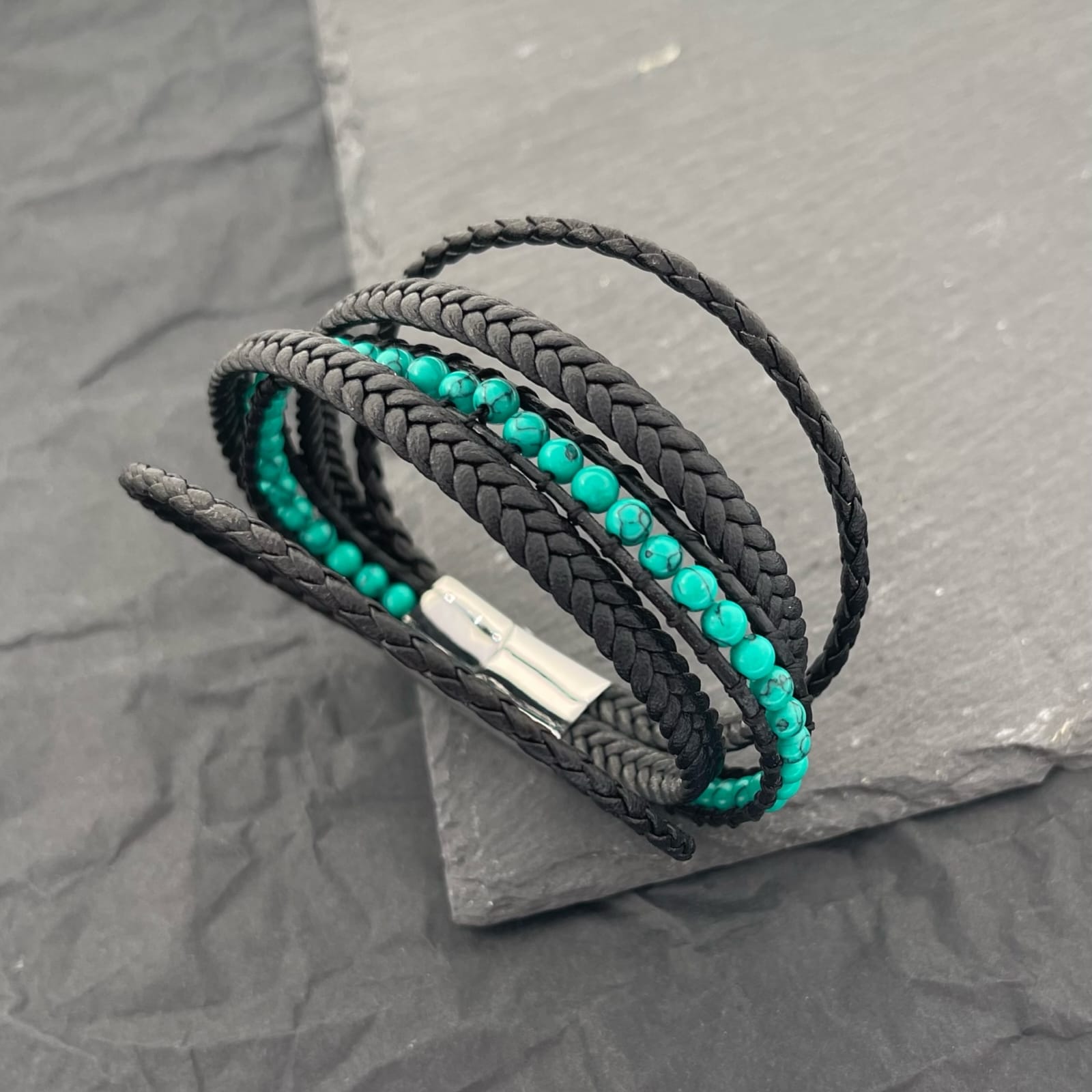 Multi Bracciale Cuoio e Turchese Multi Bracciale Cuoio e Turchese