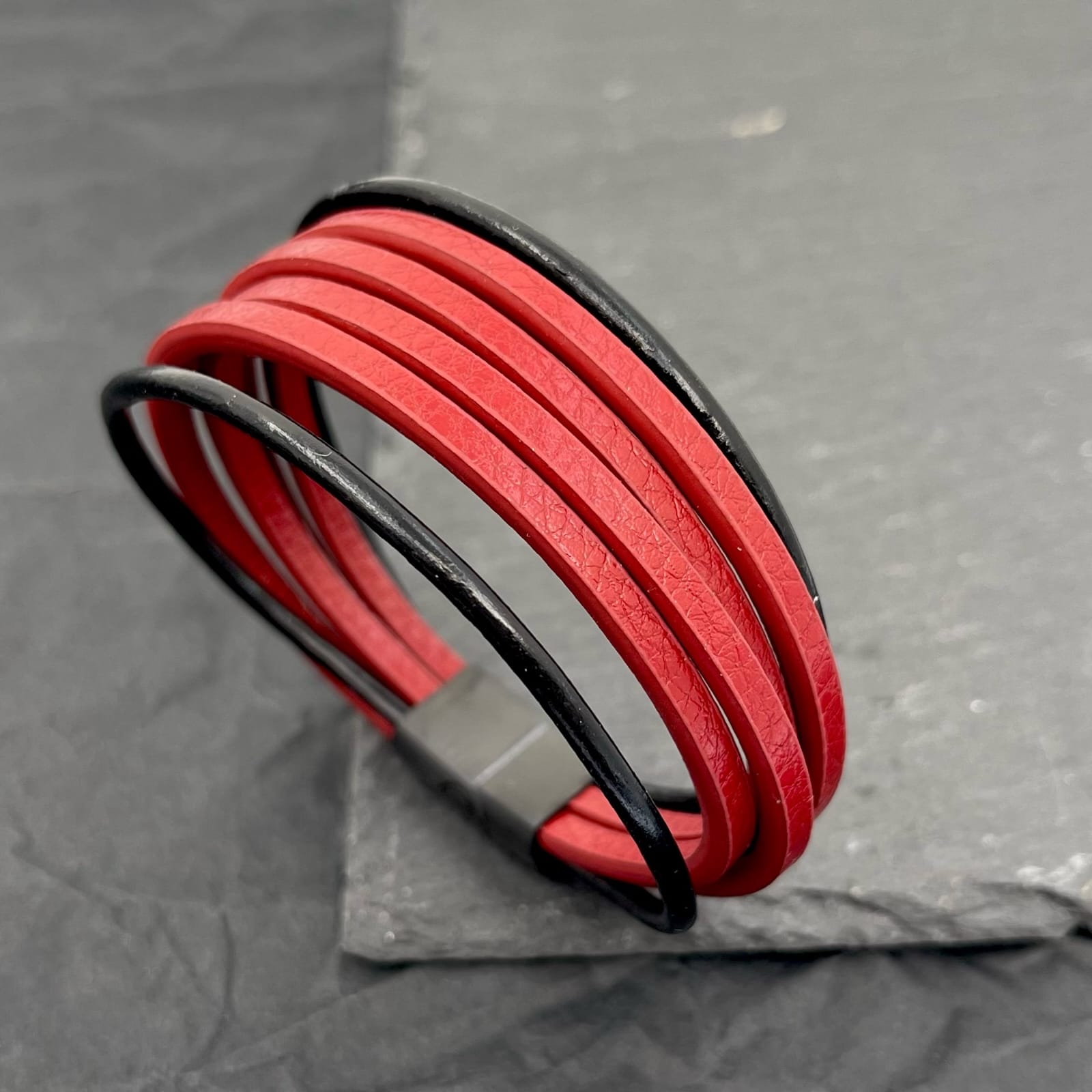 Bracciale in Pelle Multifilo 3 Bracciale in Pelle Multifilo 3